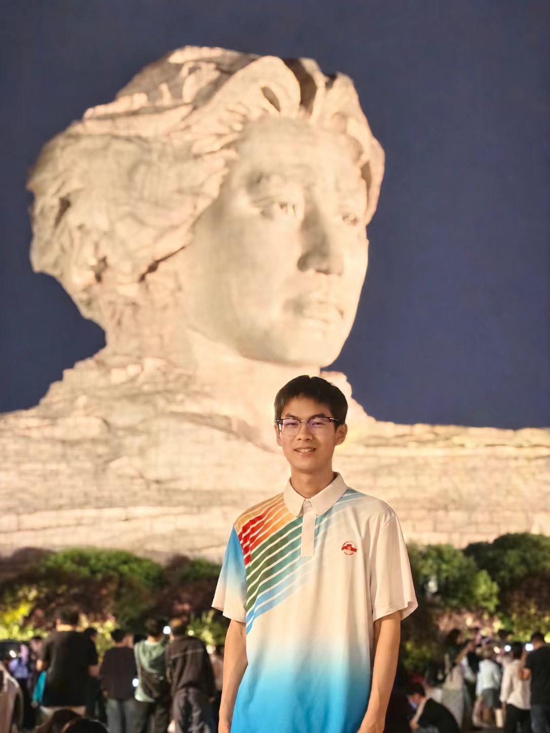 洪德垚的个人照片